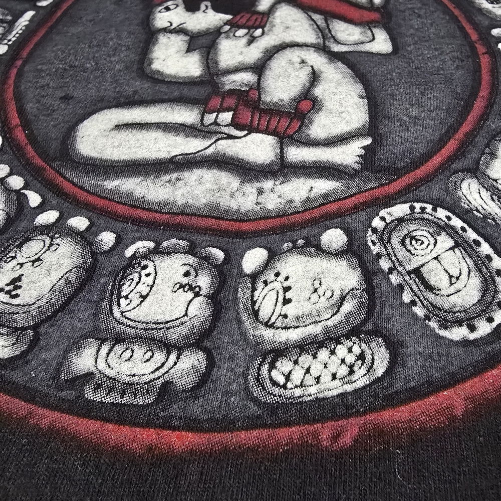 Calendario Maya/ Mexico/ Cancun Black T-Shirt, Size XL. - Picture 9 of 12